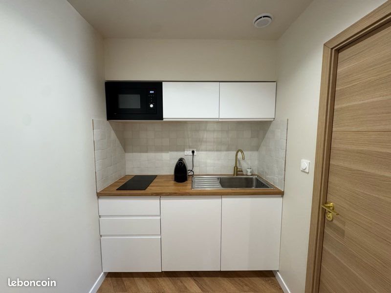 Appartement à louer, 23m², Eguilles