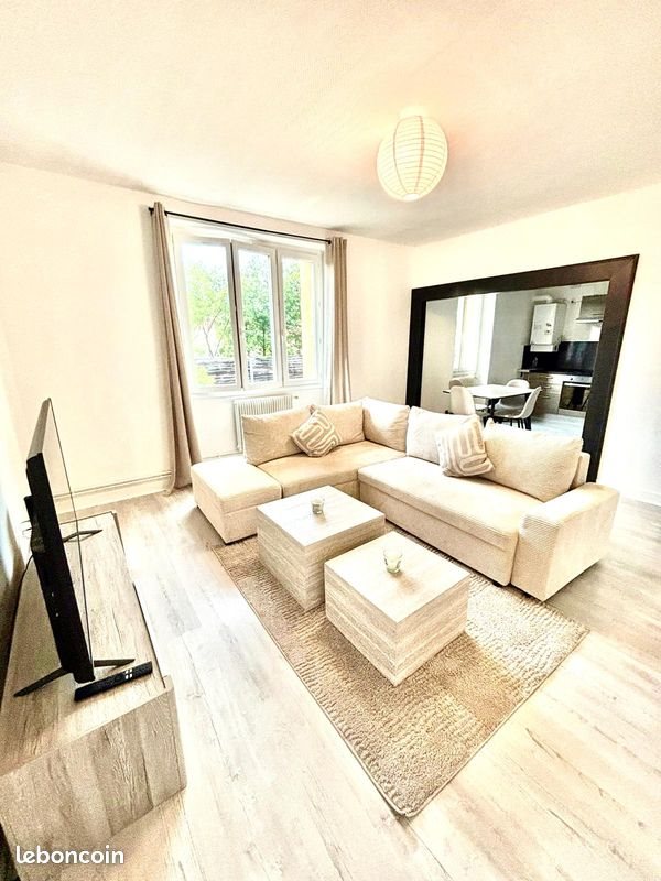 Appartement à louer, 80m², Decazeville