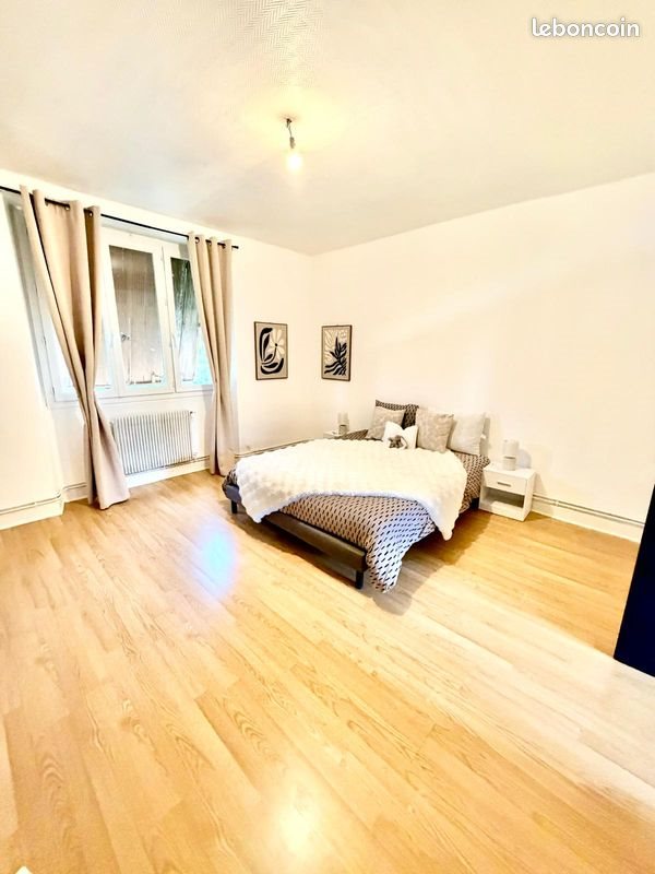 Appartement à louer, 80m², Decazeville