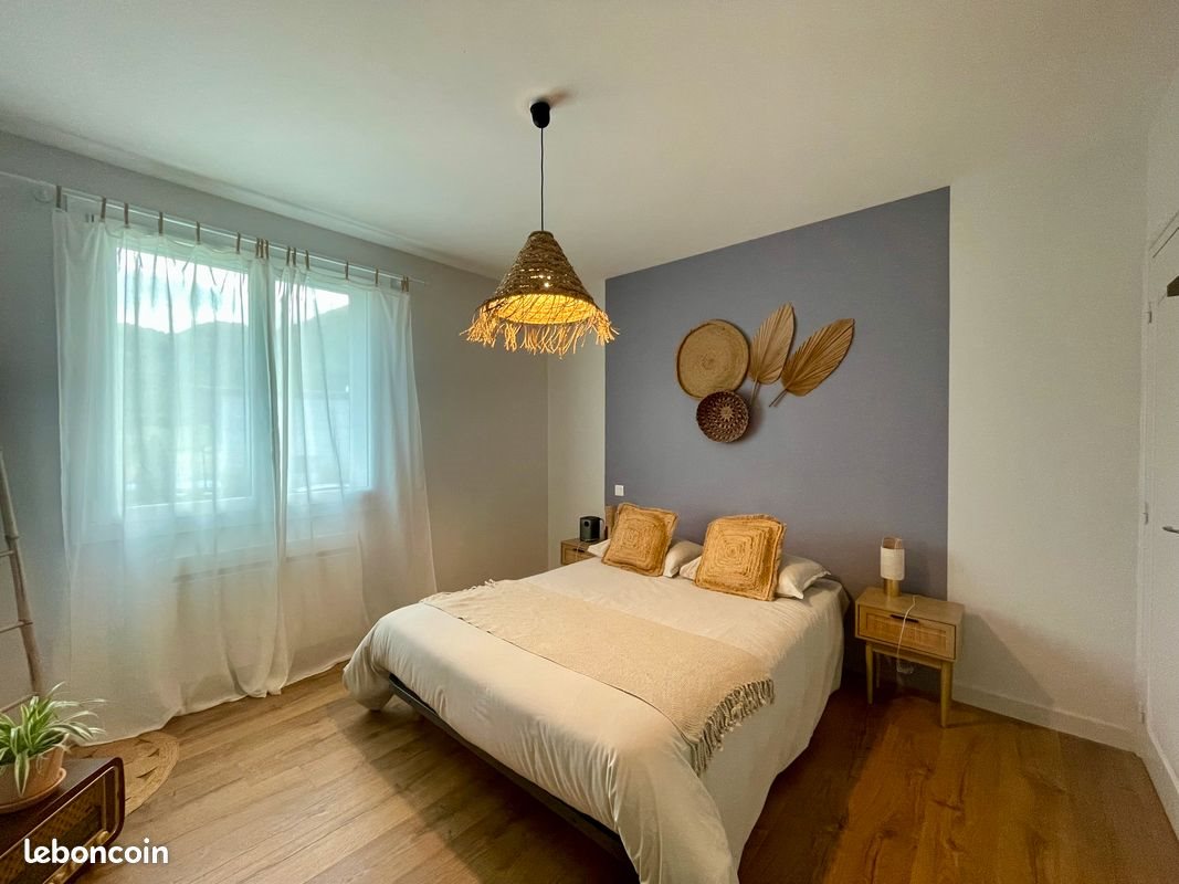 Appartement à louer, 89m², Polignac
