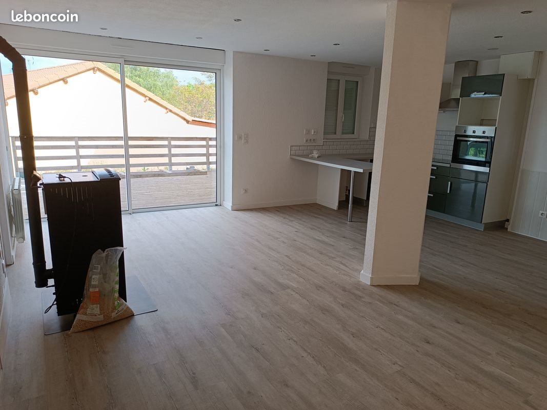 Maison à louer, 66m², Bains