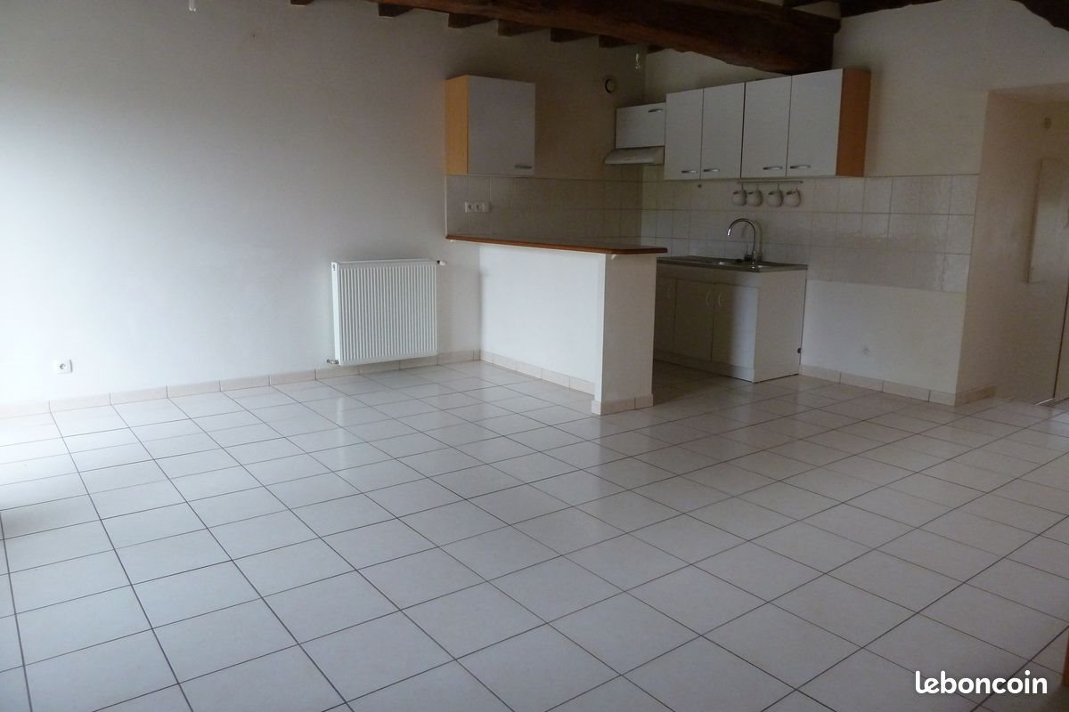 Maison à louer, 75m², Orgères