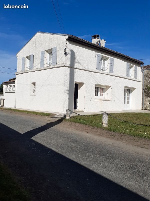 Maison à louer, 90m², Gémozac