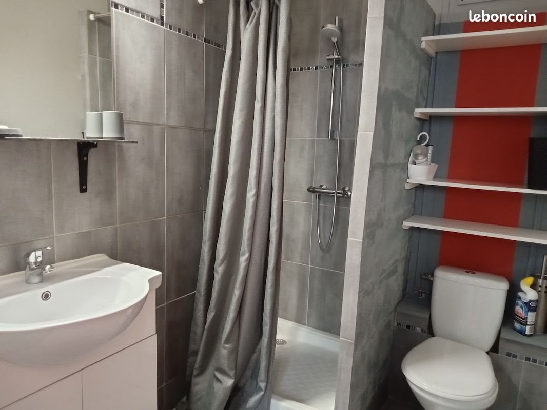 Appartement à louer, 25m², Rochefort