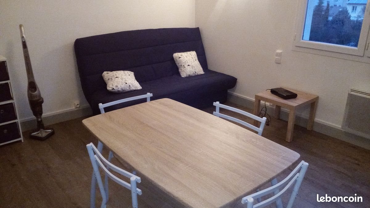 Appartement à louer, 22m², Saint-Max