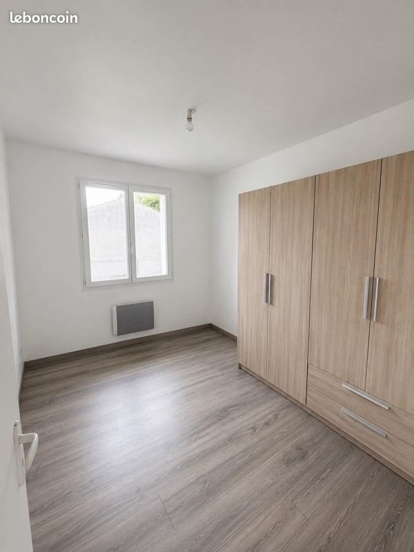 Maison à louer, 54m², Plaissan