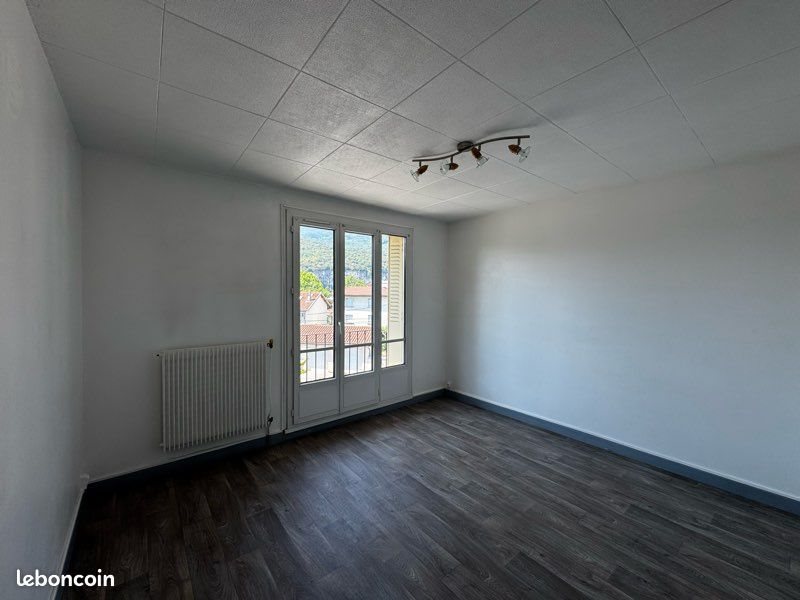 Appartement à louer, 41m², Fontaine