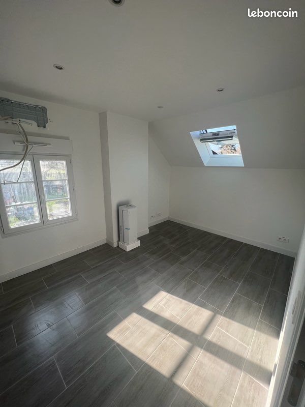 Maison à louer, 80m², Villeblevin