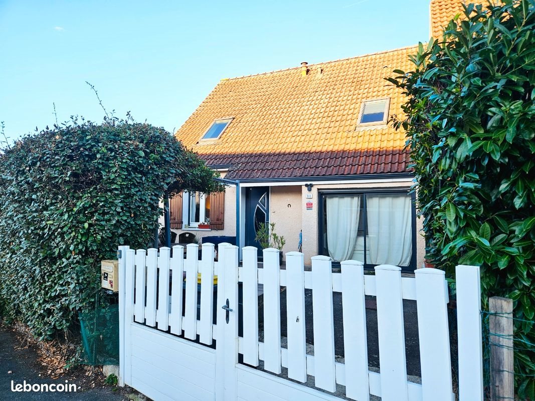 Maison à vendre, 100m², Désertines