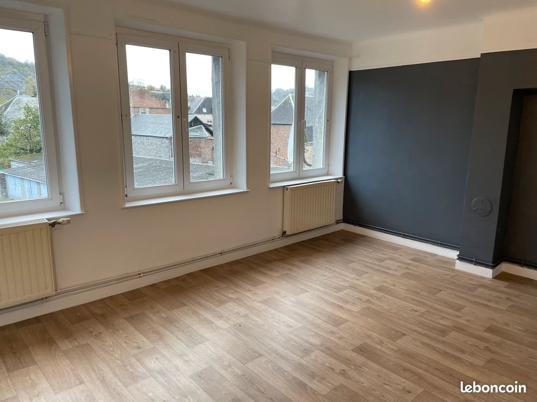 Appartement à louer, 75m², Givet