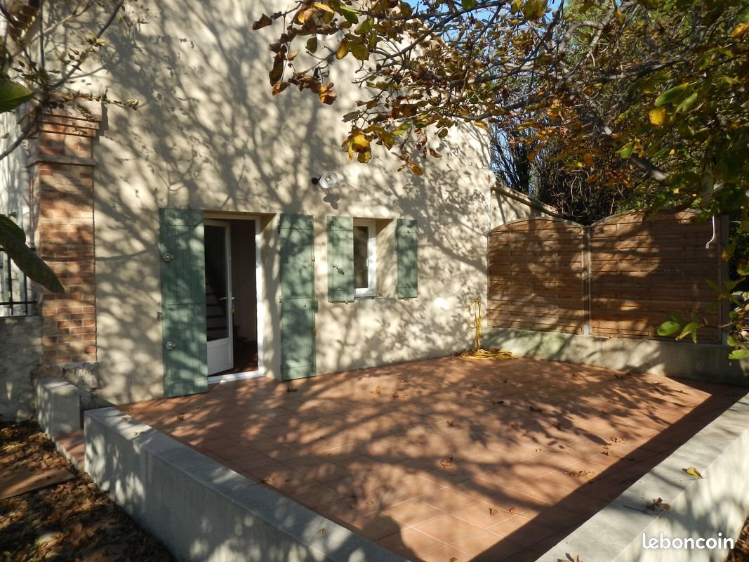Appartement à louer, 60m², Violès