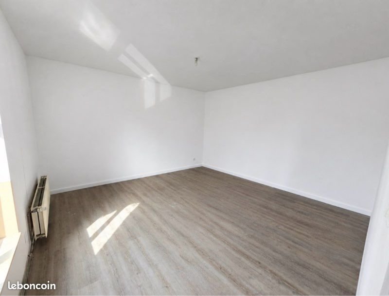 Appartement à louer, 57m², Cousolre