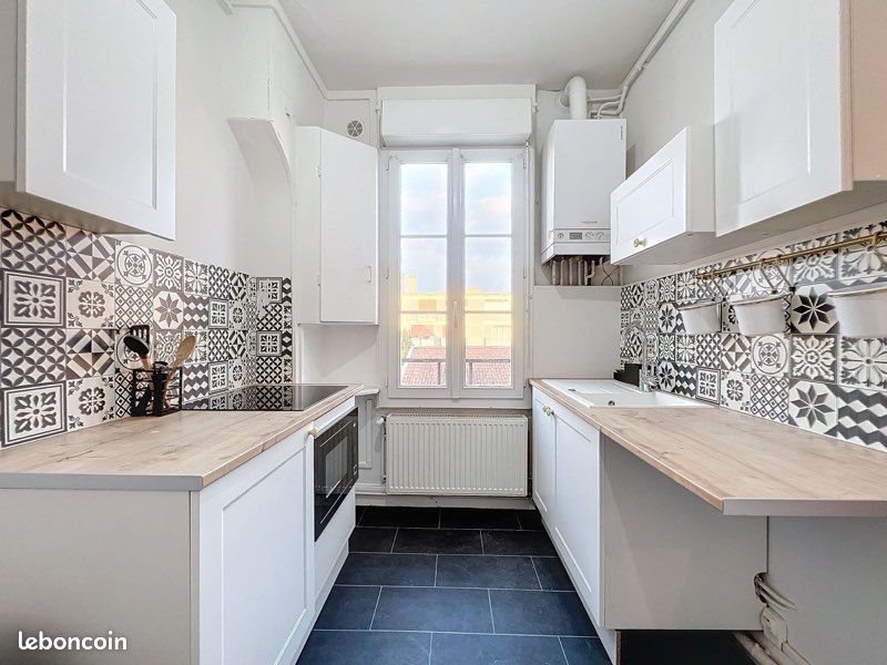Appartement à louer, 47m², Sainte-Savine