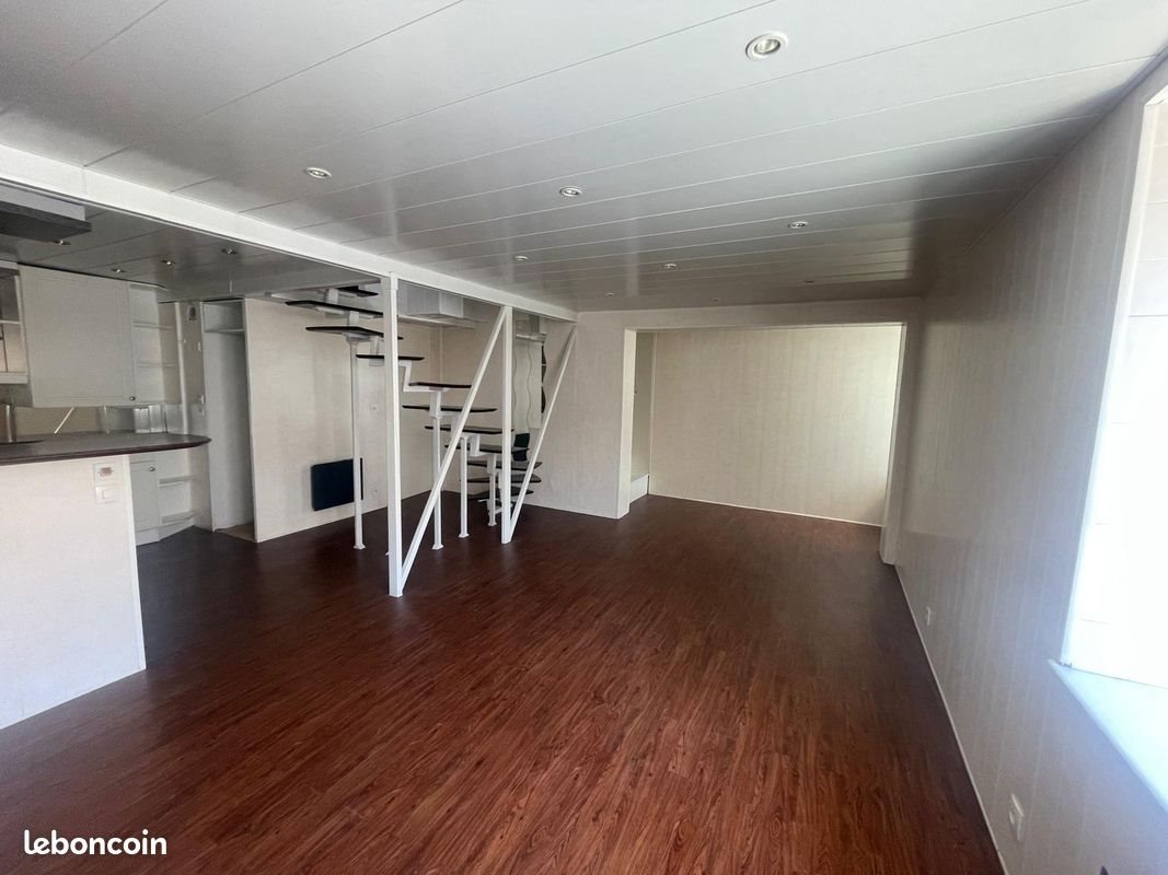 Appartement à louer, 74m², Ségny