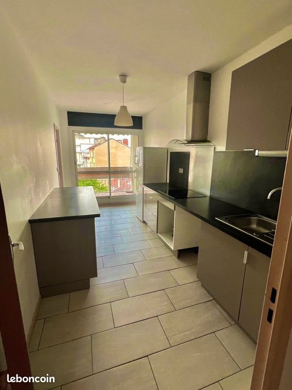 Appartement à louer, 80m², Lyon 8ème