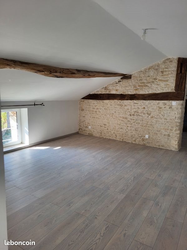 Maison à louer, 120m², Valdelaume