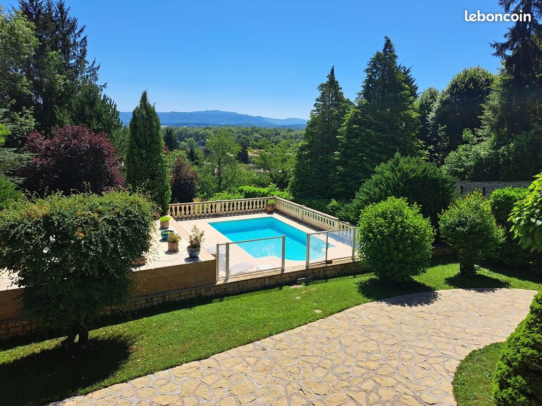 Maison à louer, 140m², Villieu-Loyes-Mollon