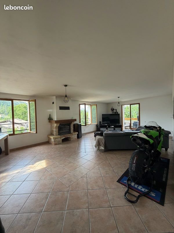 Maison à vendre, 137m², Tallard