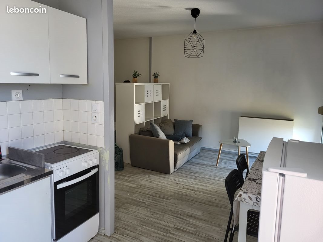 Appartement à louer, 30m², Aurillac