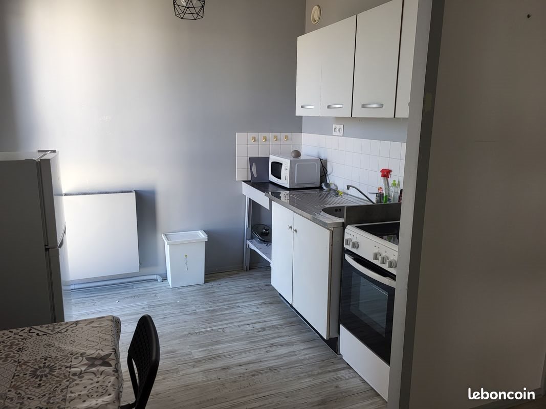 Appartement à louer, 30m², Aurillac