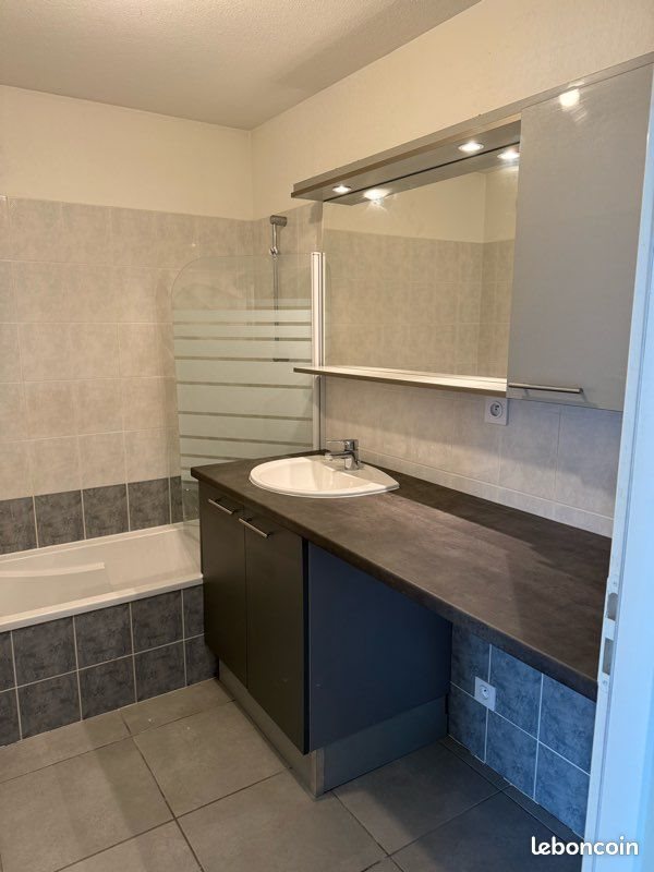 Appartement à louer, 65m², Scionzier