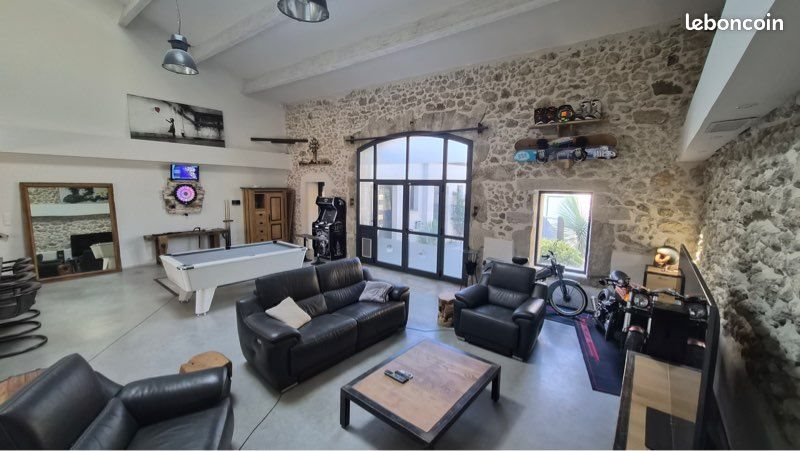 Maison à vendre, 240m², Saint-Geniès-de-Fontedit