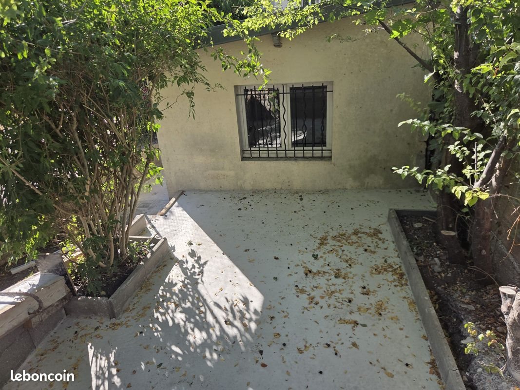 Appartement à louer, 28m², Nanterre