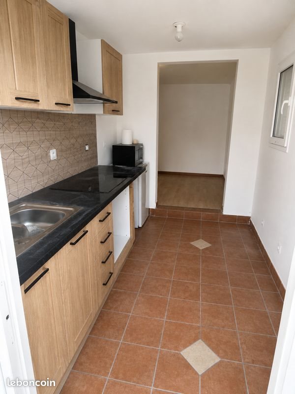 Appartement à louer, 28m², Nanterre