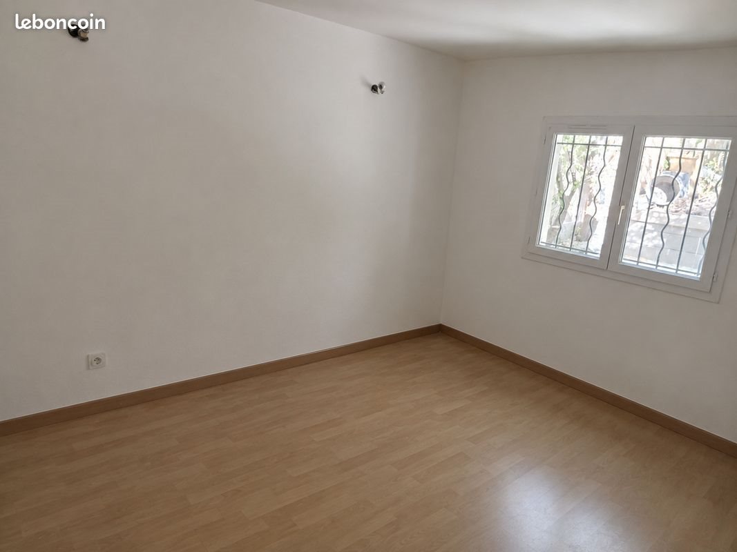 Appartement à louer, 28m², Nanterre