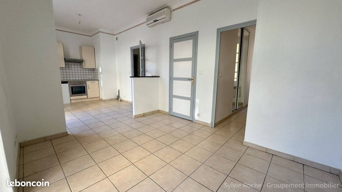 Appartement à louer, 42m², Pont-Saint-Esprit