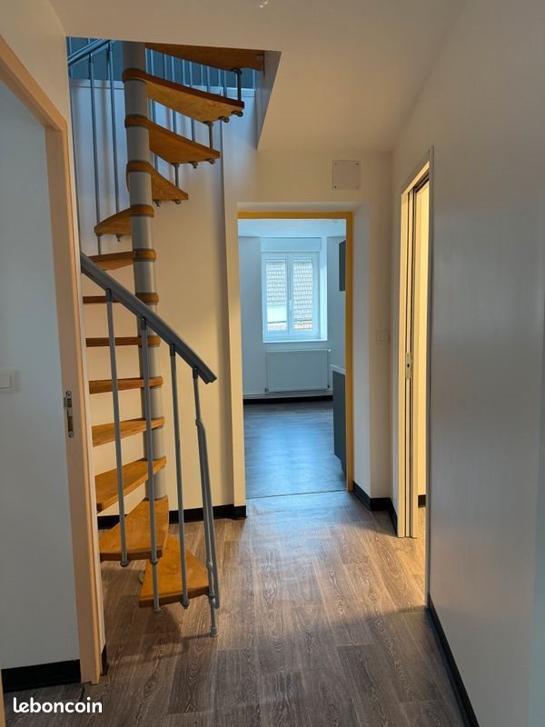 Appartement à louer, 68m², Donchery
