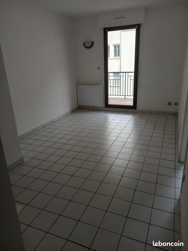 Appartement à louer, 24m², Paris 20ème