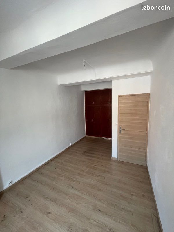 Appartement à louer, 63m², Barjols