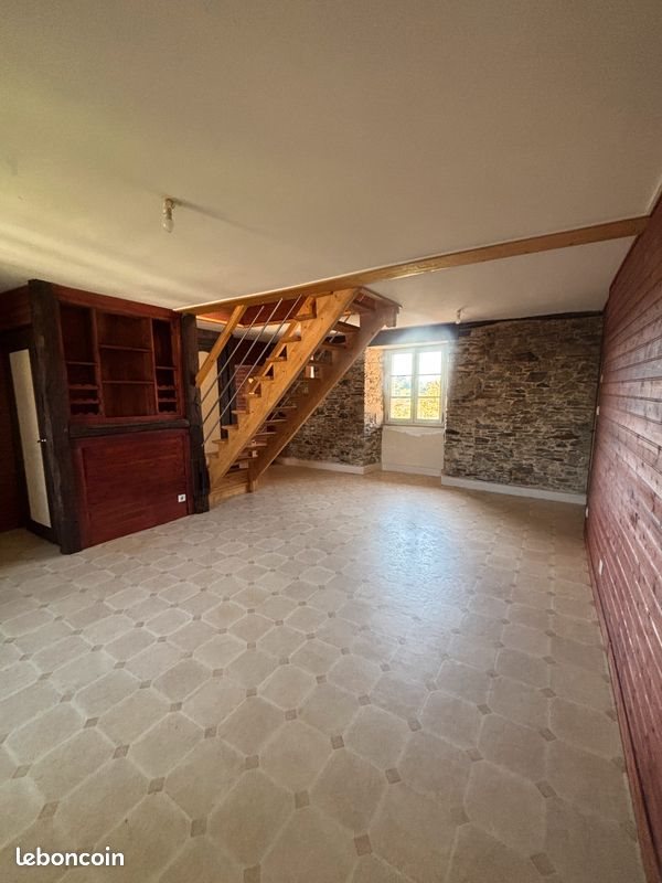 Appartement à louer, 113m², Saint-Yrieix-la-Perche