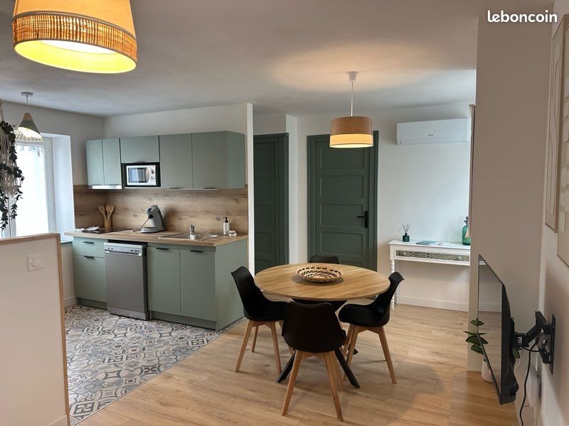 Appartement à louer, 50m², Roussillon