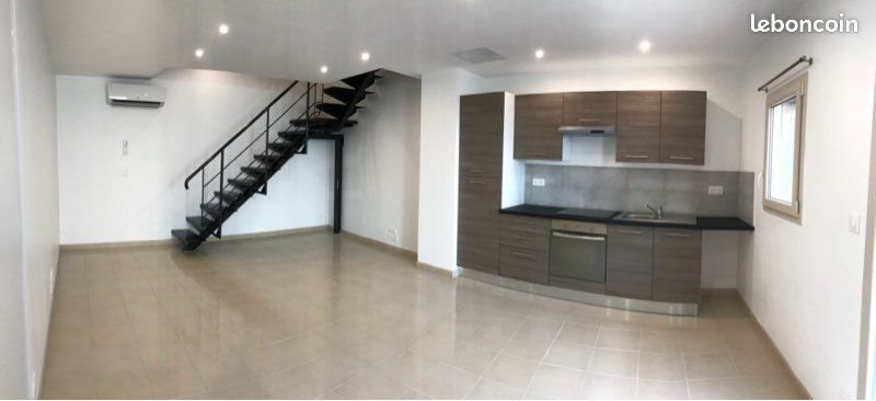 Maison à louer, 65m², Blomac