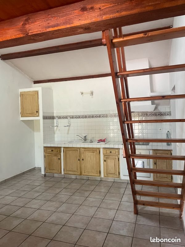 Appartement à louer, 30m², Caromb