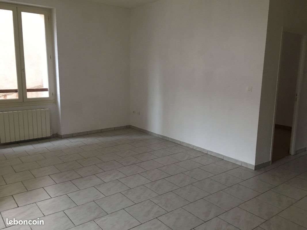 Appartement à louer, 80m², Decazeville