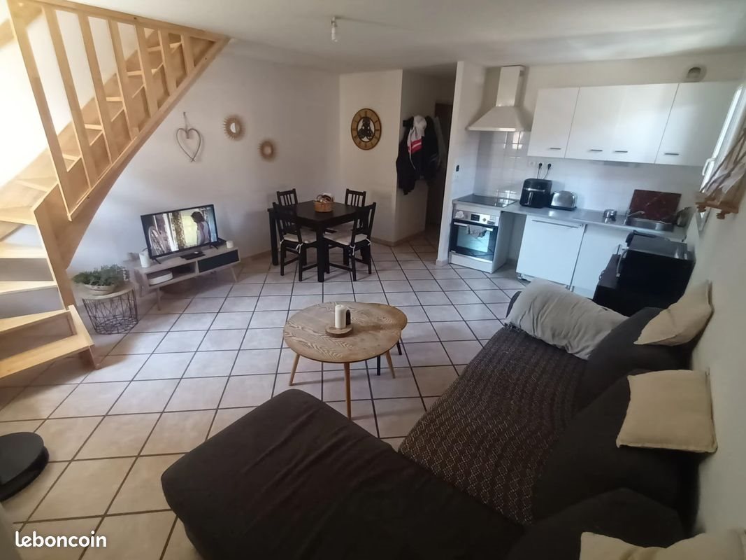 Appartement à louer, 60m², Vergèze