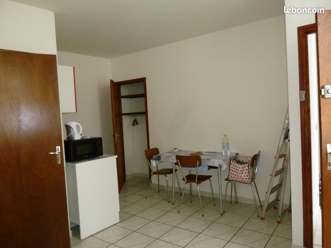 Appartement à louer, 22m², Saint-Jean-d'Angély