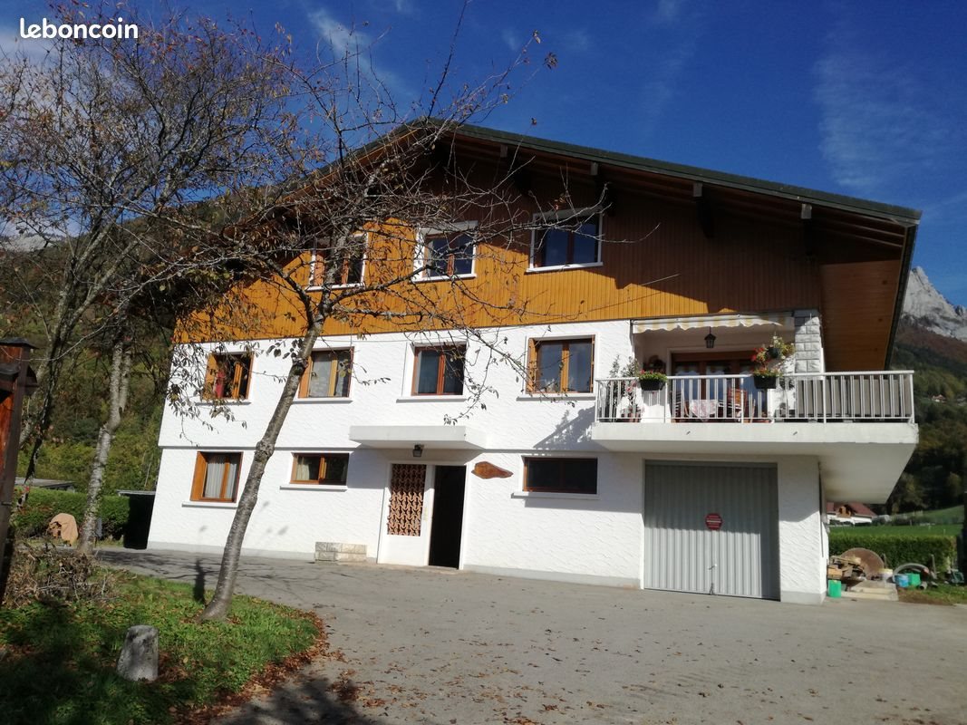 Appartement à louer, 120m², Thônes