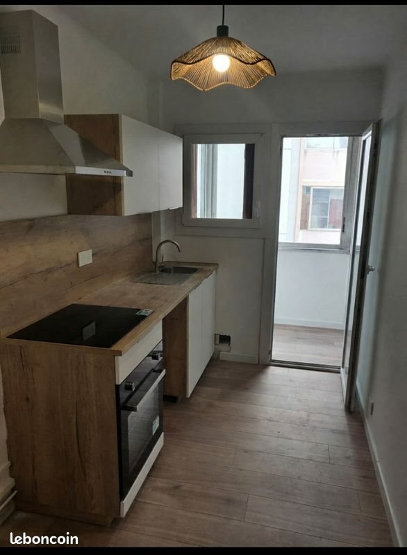 Appartement à louer, 67m², Toulon