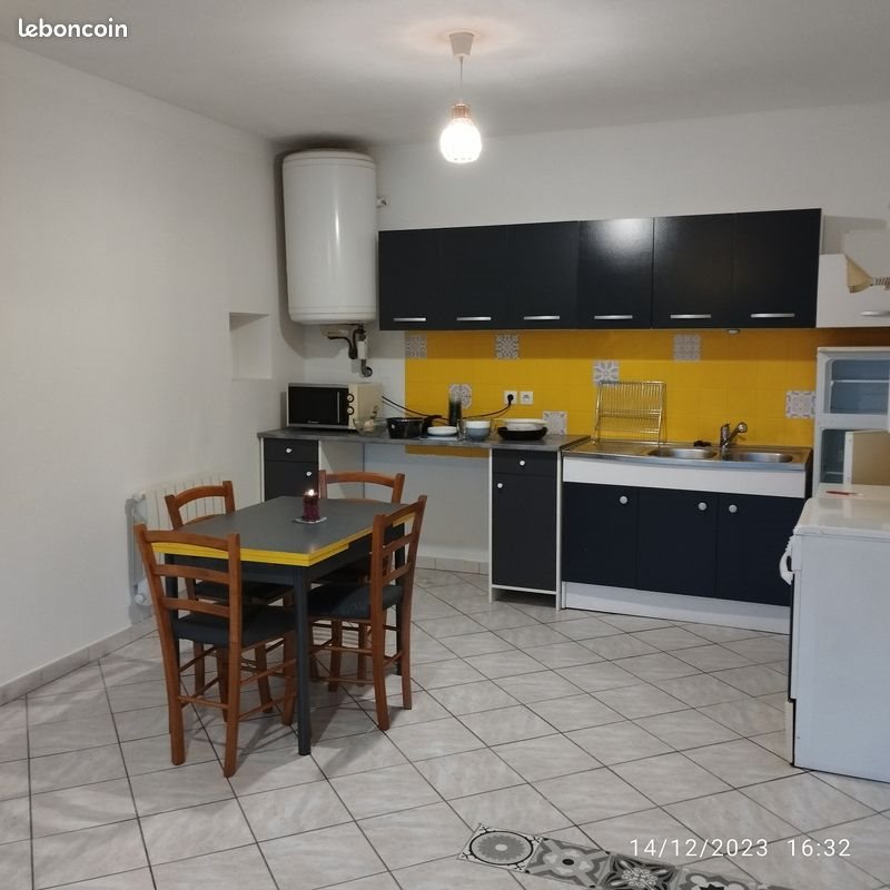 Appartement à louer, 45m², Morestel