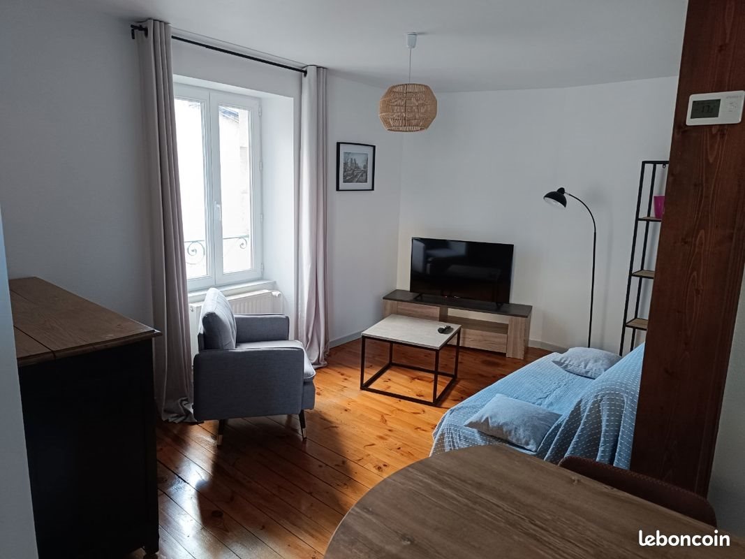 Appartement à louer, 37m², Aurillac