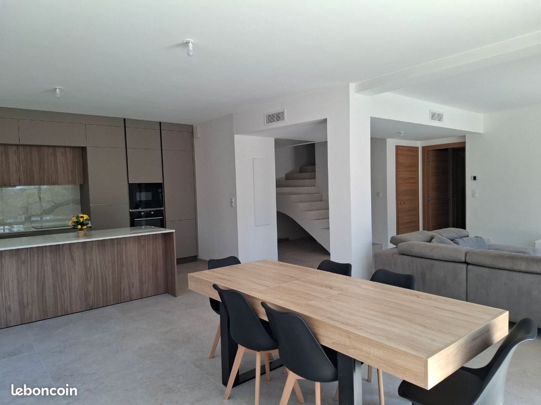 Maison à vendre, 160m², Saint-Raphaël