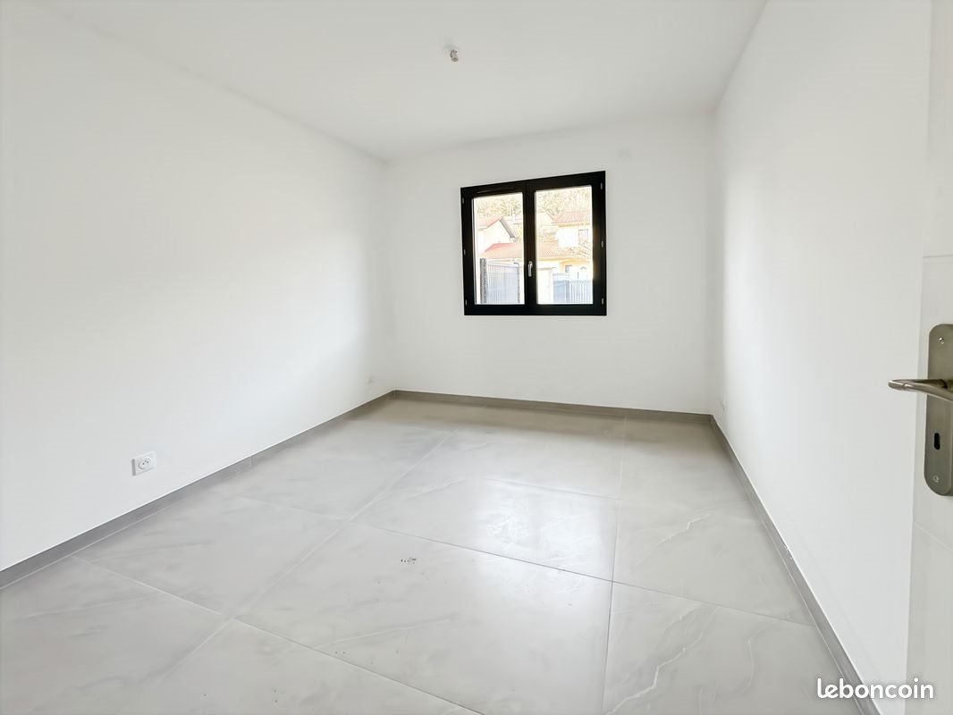 Maison à vendre, 100m², Chatte