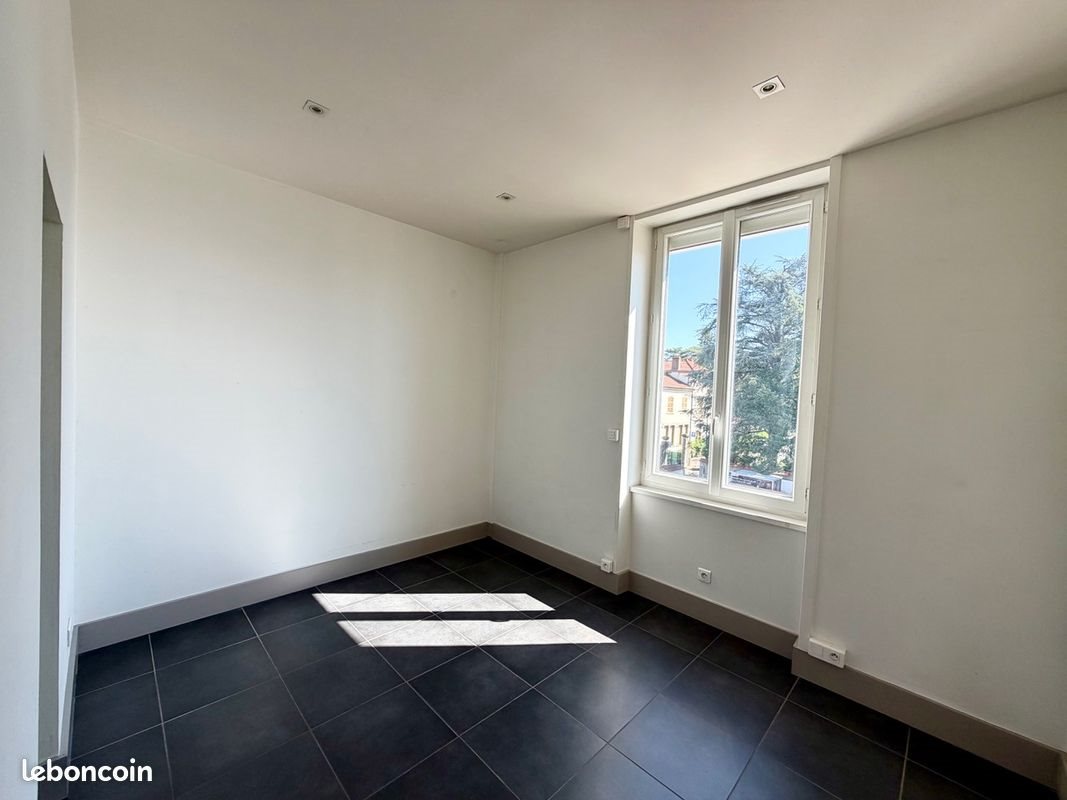 Appartement à louer, 38m², Champagne-au-Mont-d'Or