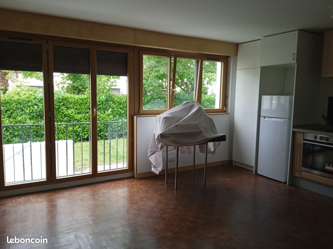 Appartement à louer, 42m², Talence