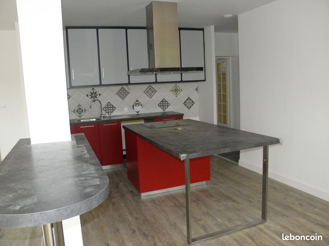 Maison à louer, 108m², Ussel