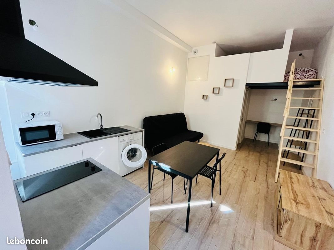 Appartement à louer, 22m², Nîmes